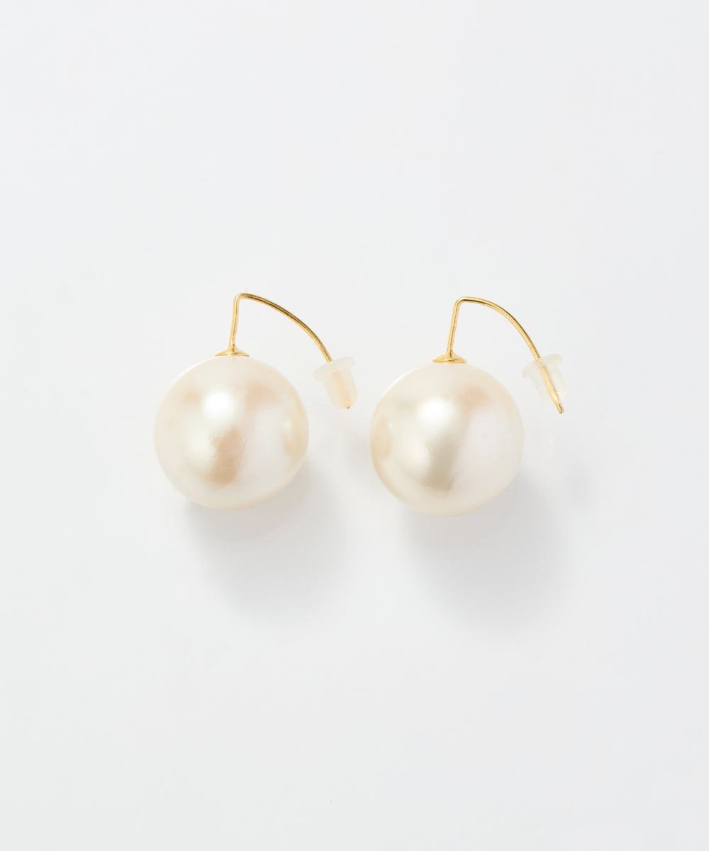 Phoebe/フィービィー】ビッグパールフックピアス – JEWEL ADDICT