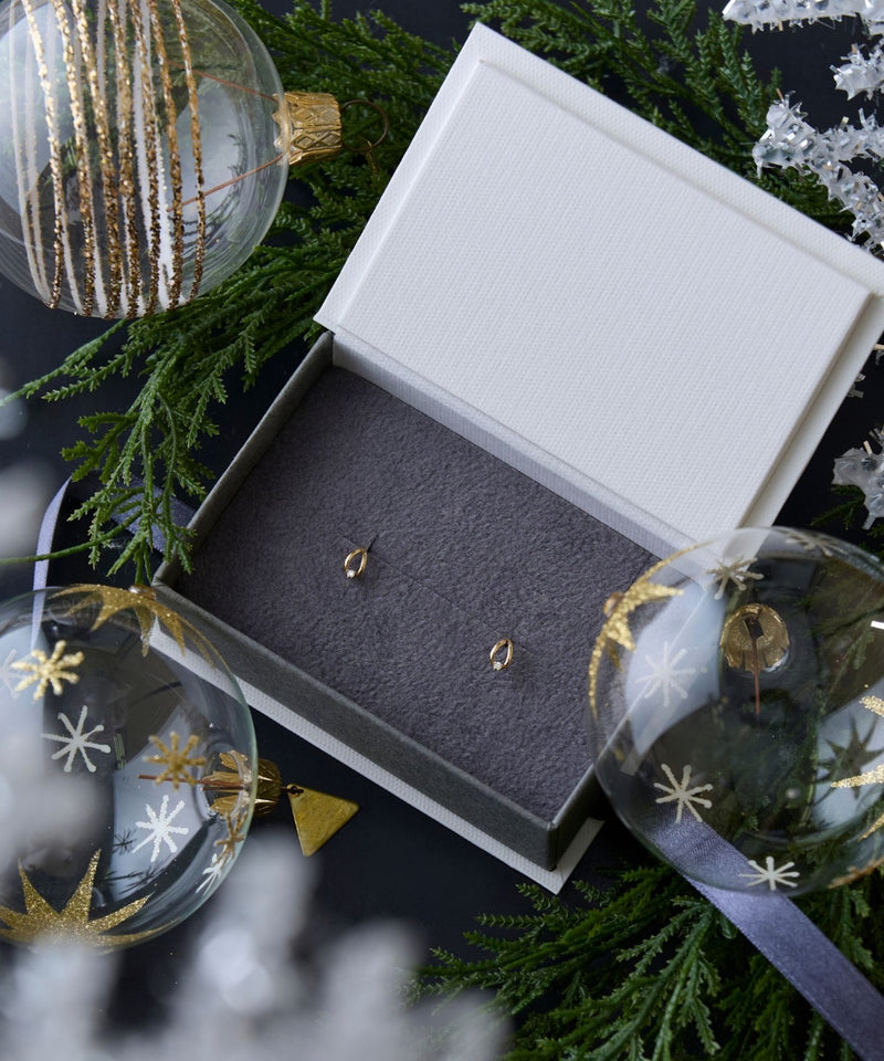 【K10】リーフダイヤモンドピアス