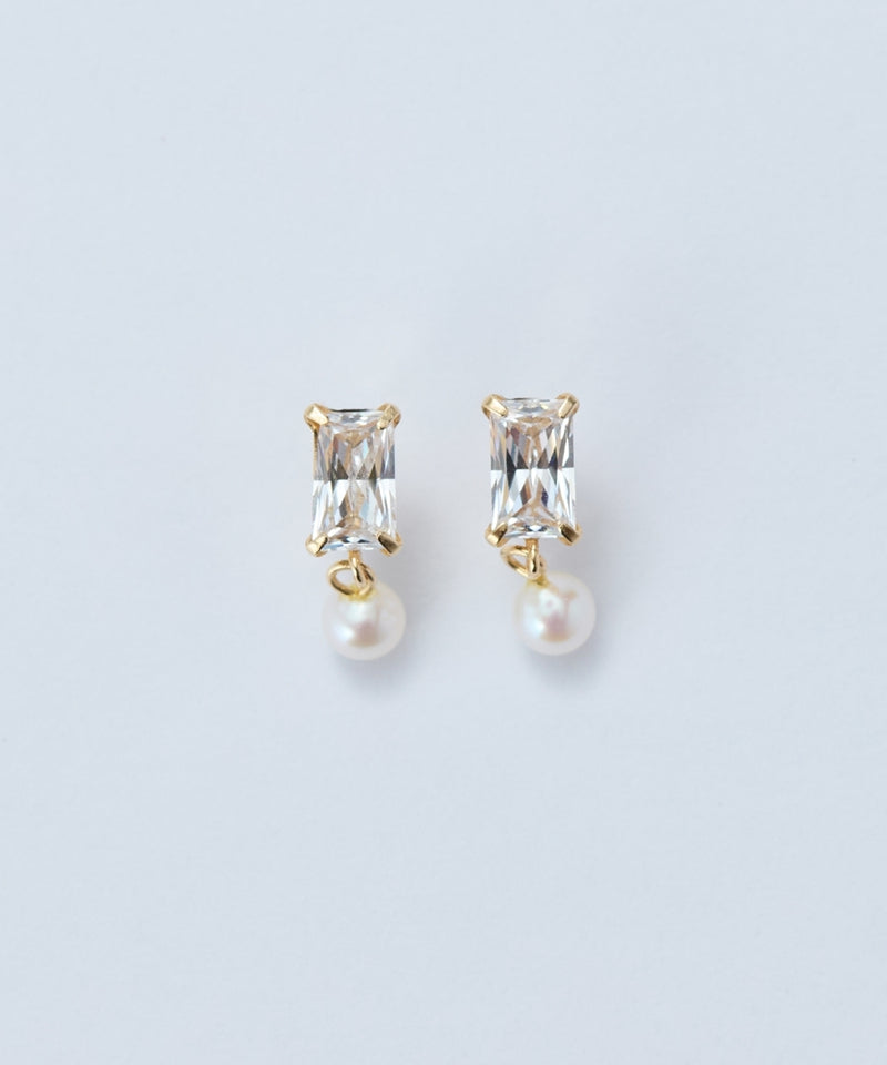 【K10】リフレクトビジューパールピアス/BOXつき