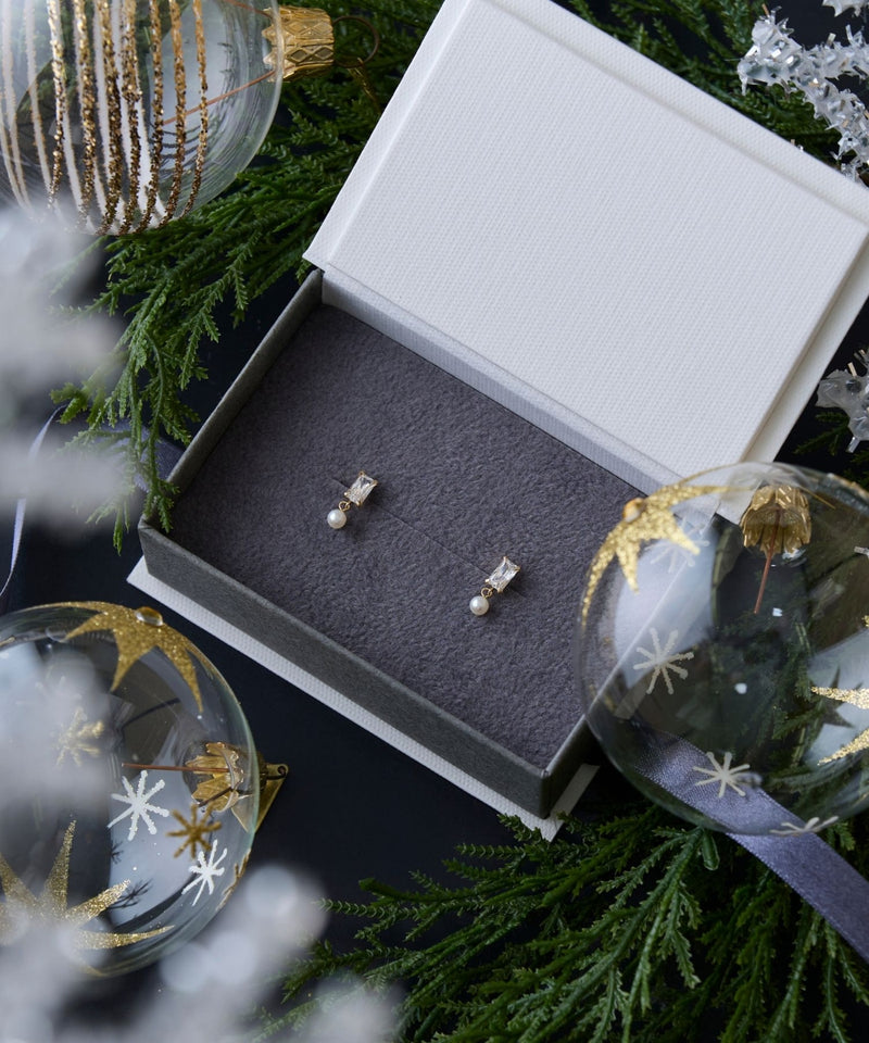 【K10】リフレクトビジューパールピアス/BOXつき