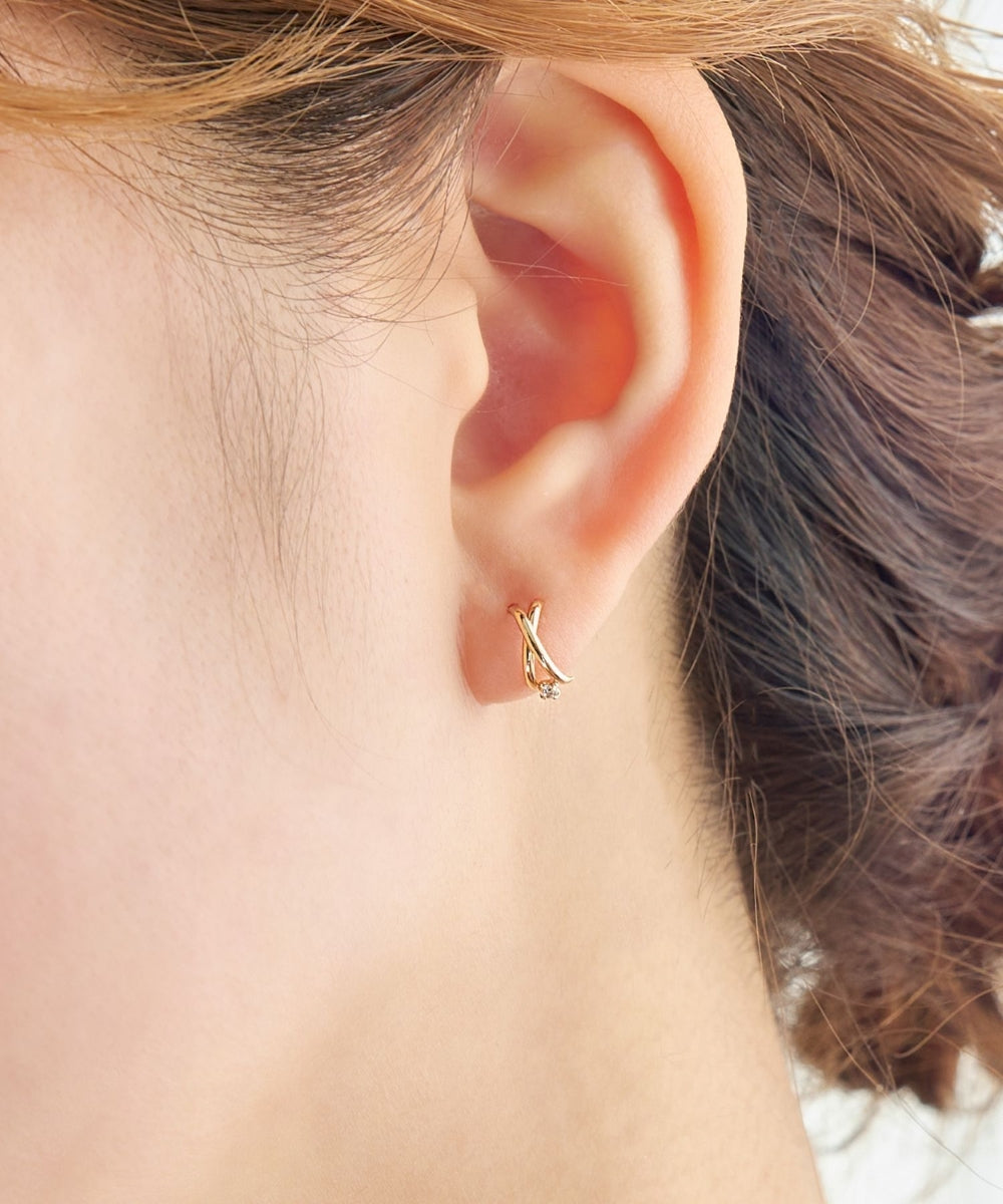 K10 】クロッシングビジューピアス/BOX＆ショッパーつき – JEWEL