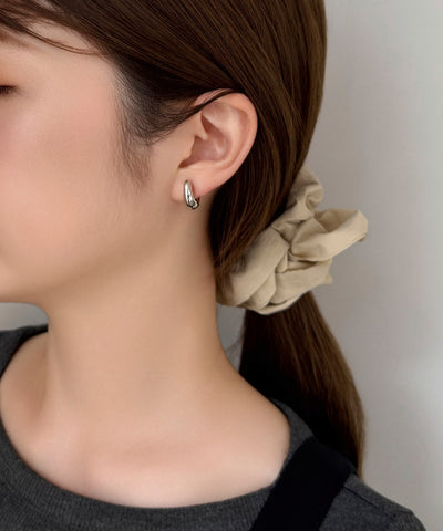 【金属アレルギー対応】【痛くないシリーズ】ぷっくりモードクリスタルループフィットイヤリング