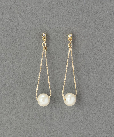 【痛くないシリーズ】【金属アレルギー対応】トライアングルコットンパールライトフィットイヤリング