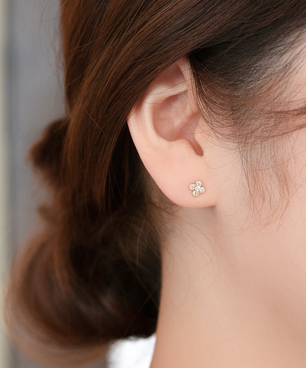Phoebe/フィービィー】 【K10】フラワービジューピアス(片耳) – JEWEL 