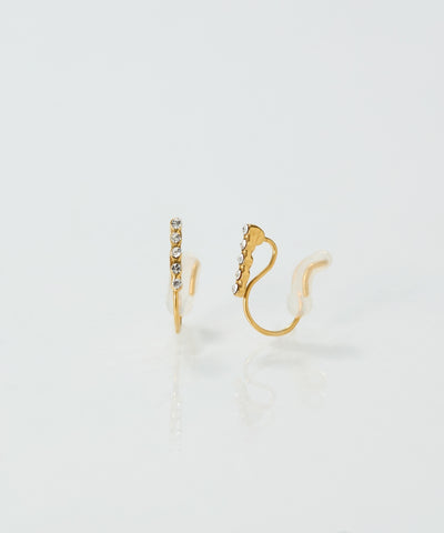 【痛くないシリーズ/金属アレルギー対応】ストレートビジューライトフィットイヤリング/サージカルステンレス