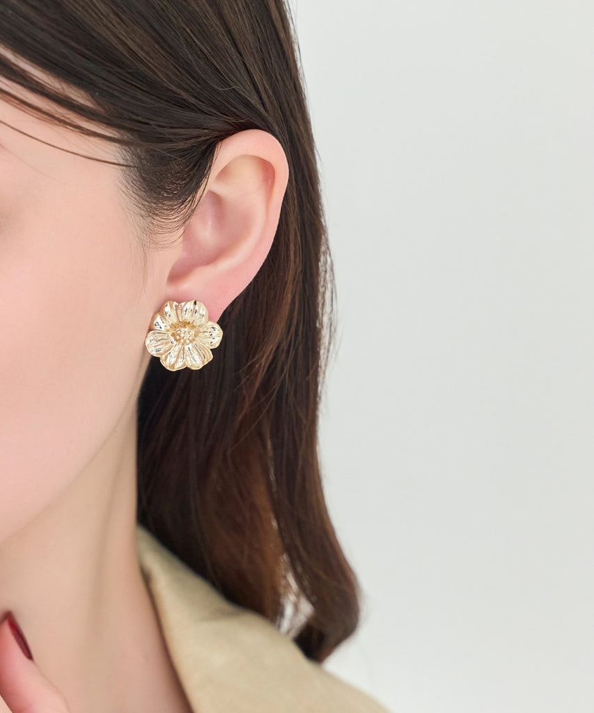 ぺこ様へ♥♡10/5 Phoebe/フィービィー】 フレグラントフラワーメタルイヤリング – JEWEL