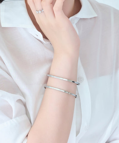 【金属アレルギー対応】2ラインテクスチャーワイドカフバングル/ニッケルフリー