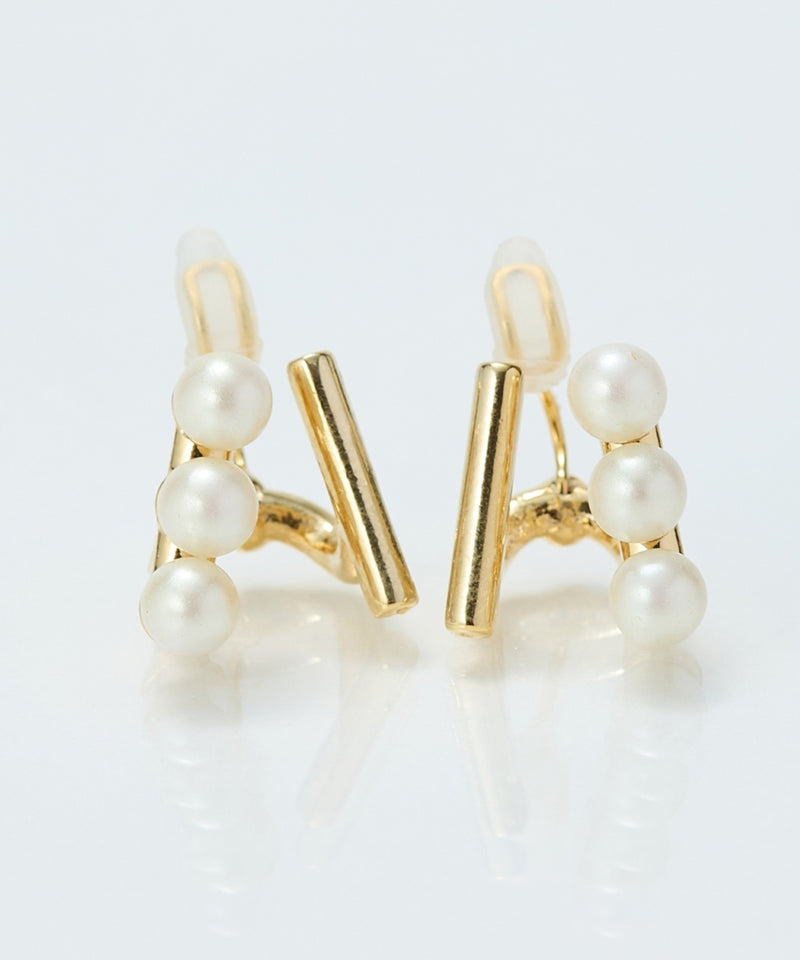 【痛くないシリーズ/金属アレルギー対応】ダブルデコレイトパールライトフィットイヤリング