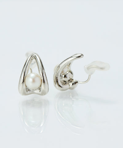 【痛くないシリーズ/金属アレルギー対応】ドロップパールライトフィットイヤリング