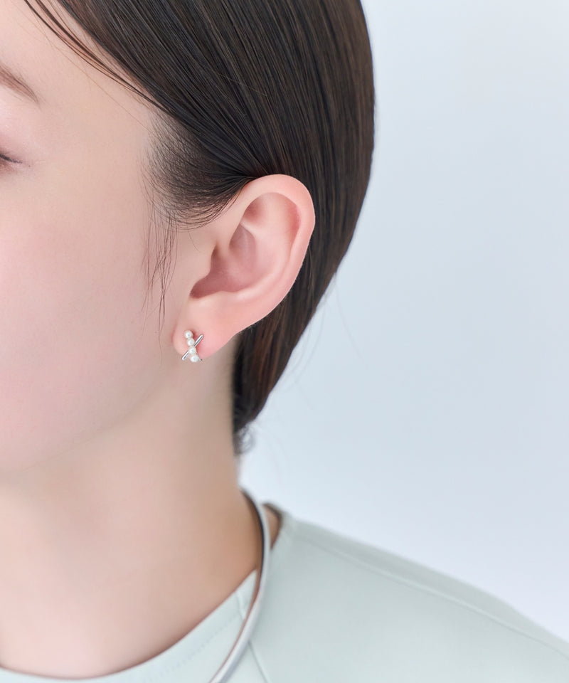 【痛くないシリーズ/金属アレルギー対応】パールクロスライトフィットイヤリング