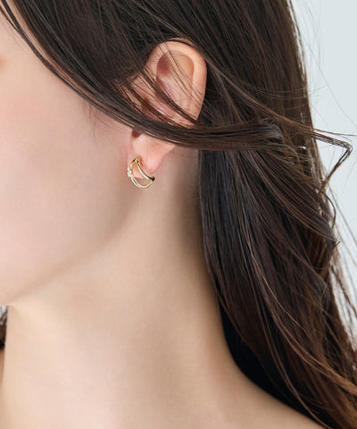 【痛くないシリーズ/金属アレルギー対応】シャイニーダブルハーフフープライトフィットイヤリング