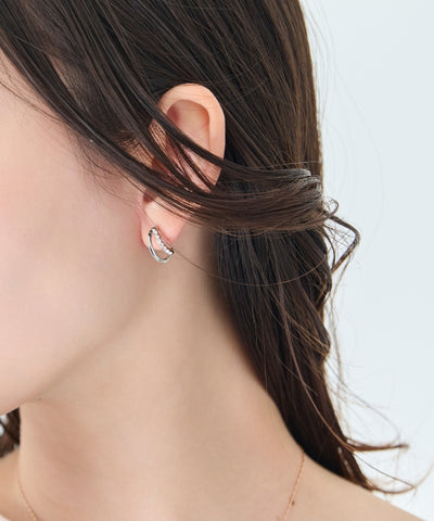 【痛くないシリーズ/金属アレルギー対応】ブリリアントダブルハーフフープライトフィットイヤリング