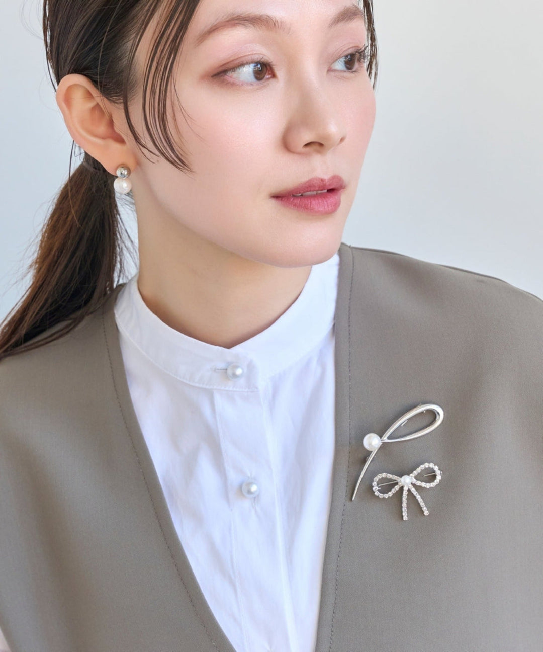 Phoebe/フィービィー】 2wayスタイリッシュクロスカーブパールブローチ