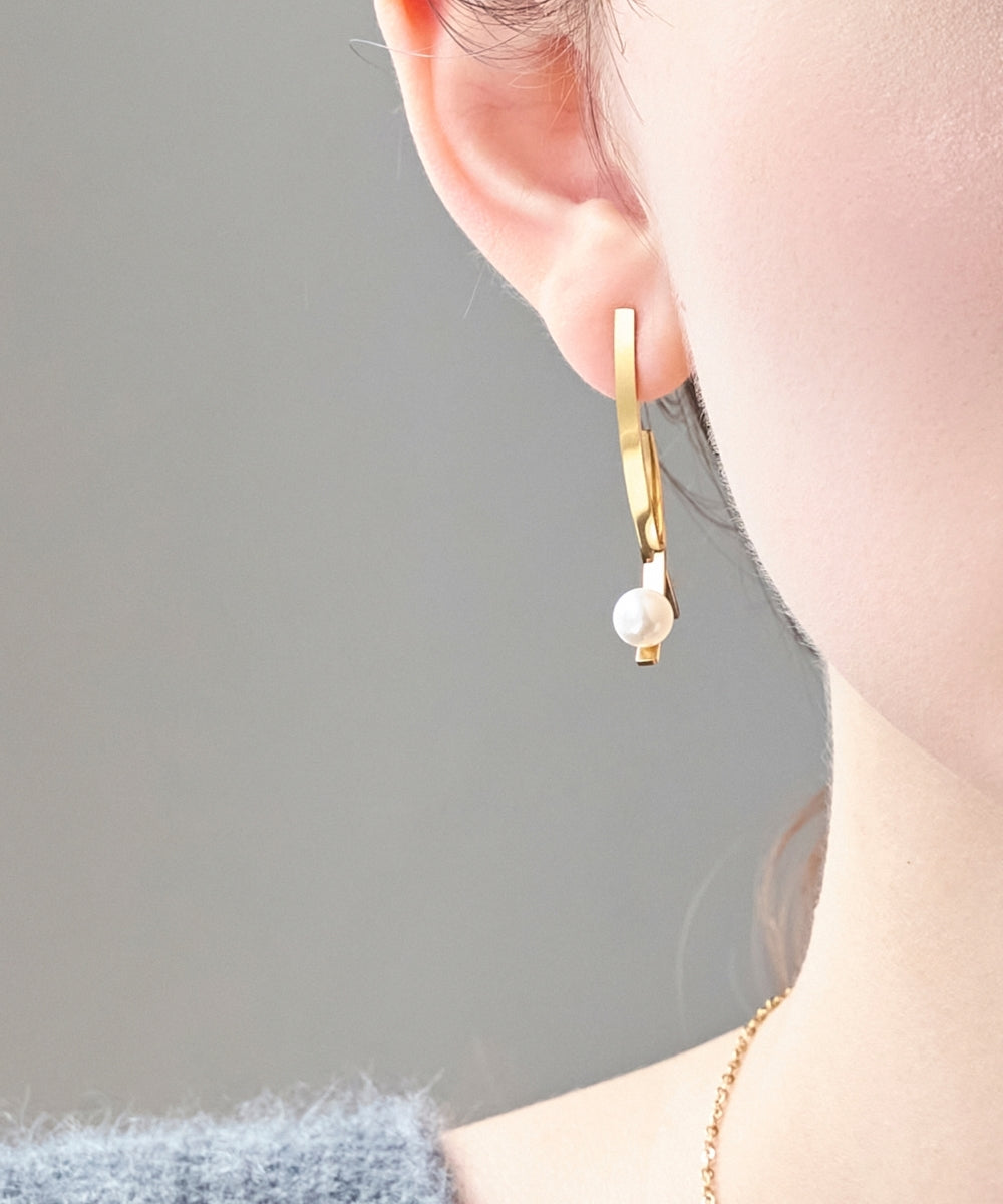 Phoebe/フィービィー】【金属アレルギー対応】クロスラインパール