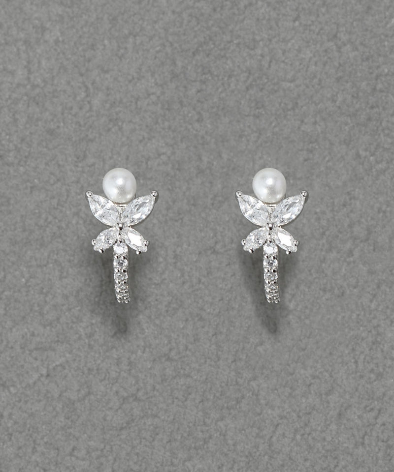 ロマンティックビジューバタフライフープピアス