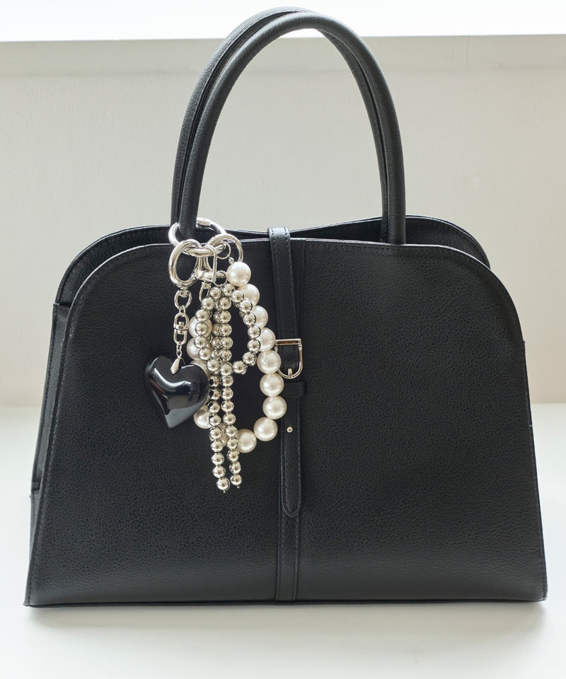 ボリュームボールストラップチャーム