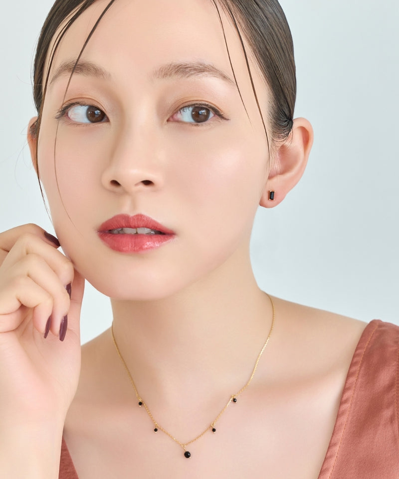 シャインフレームレクタングルピアス（片耳）