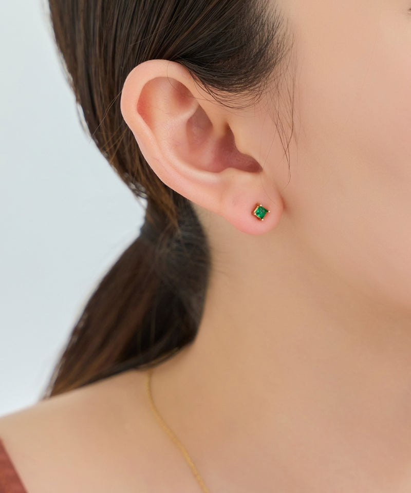 シャインフレームスクエアピアス（片耳）