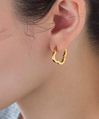 【金属アレルギー対応】フラワーワンタッチフープピアス/サージカルステンレス（片耳）