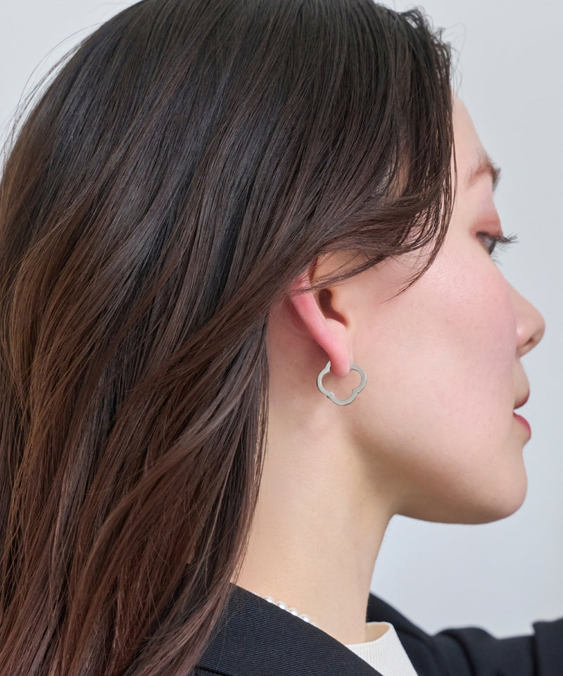 【金属アレルギー対応】フラワーワンタッチフープピアス/サージカルステンレス（片耳）