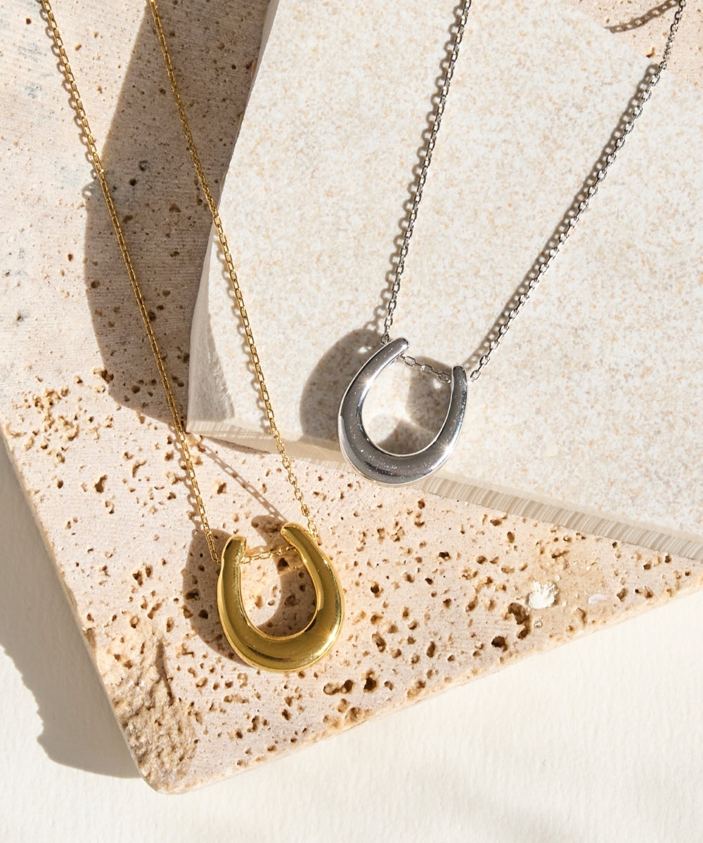 【金属アレルギー対応】メタリックホースシューネックレス ステンレス