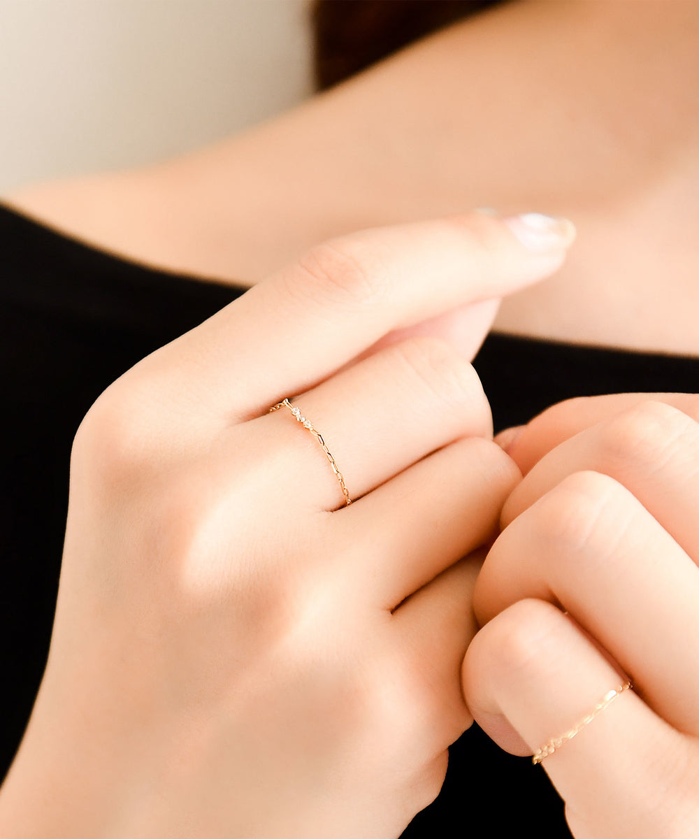 【K10】タイニービジューチェーンリング　BOX付き